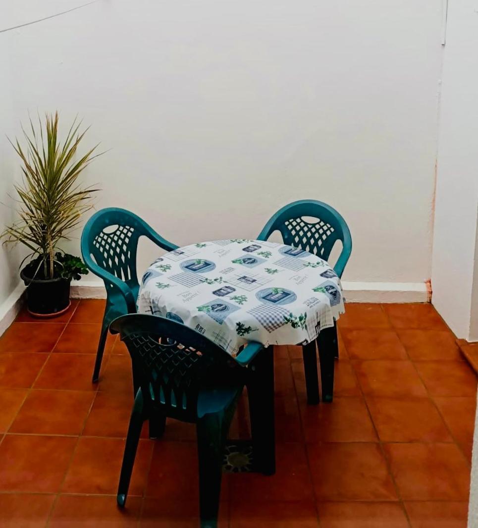 Chalet Adosado Con Azotea Andaluza Y Patio, Junto A La Playa イスラ・クリスティナ エクステリア 写真